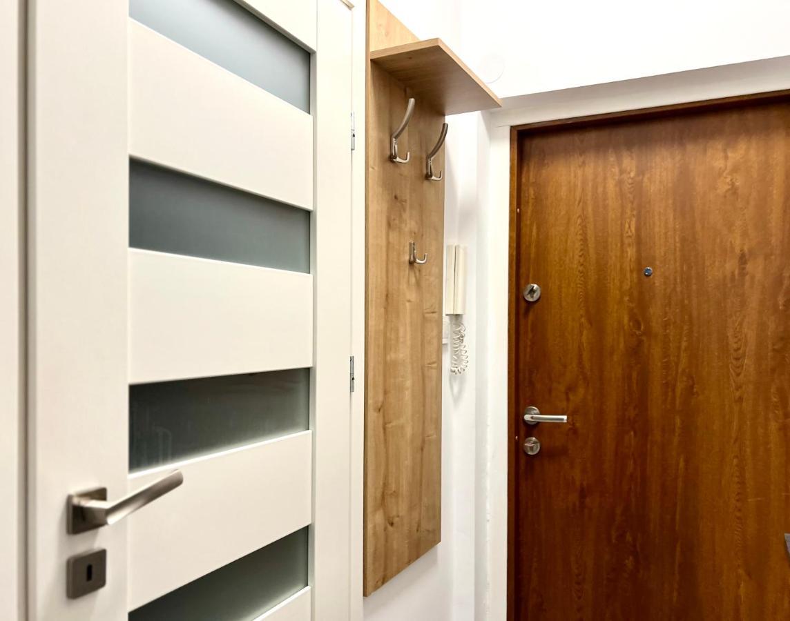 K22 Andersa 12 M Ratusz Arsenal Apartment Warsaw Luaran gambar