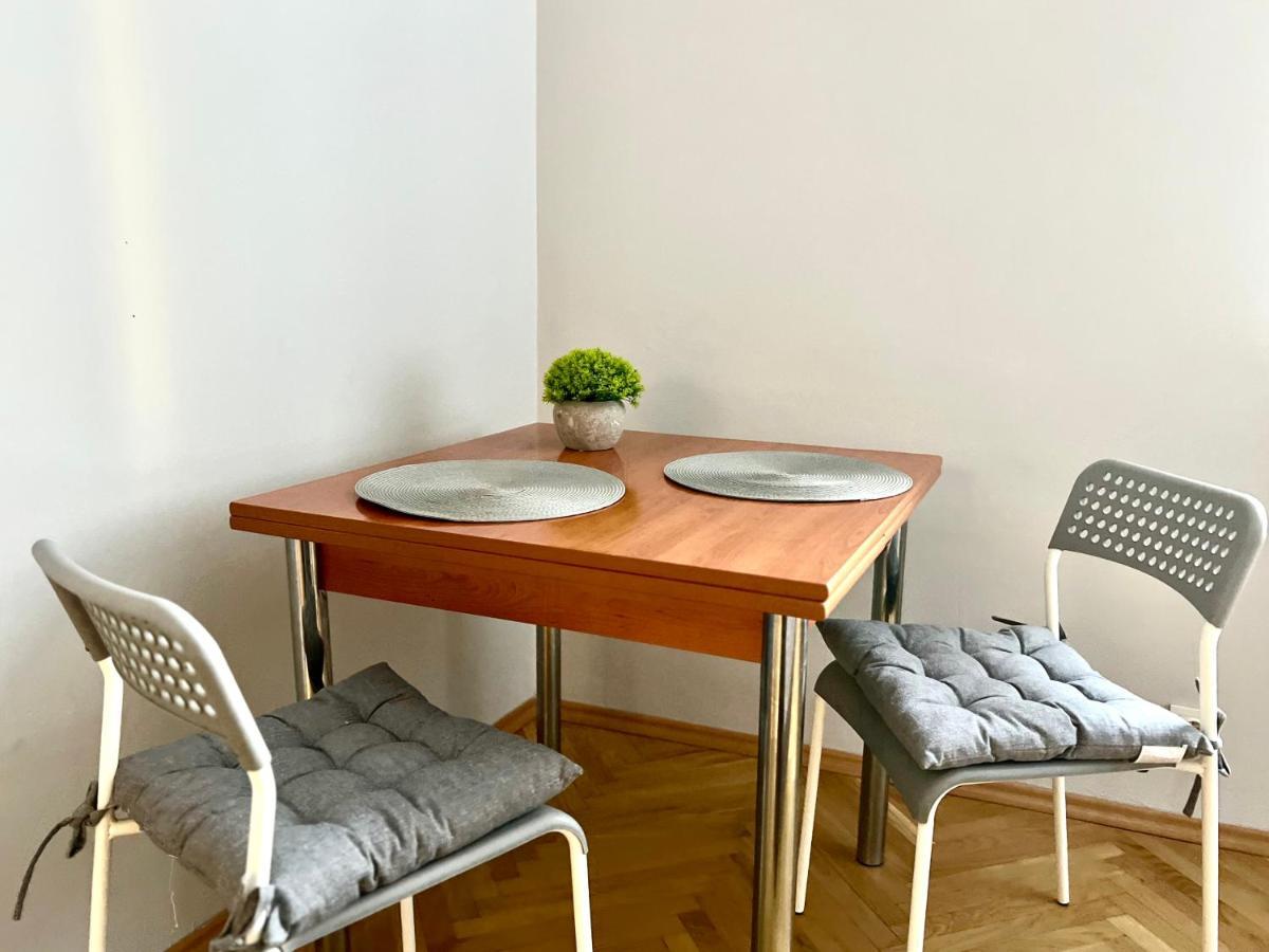 K22 Andersa 12 M Ratusz Arsenal Apartment Warsaw Luaran gambar