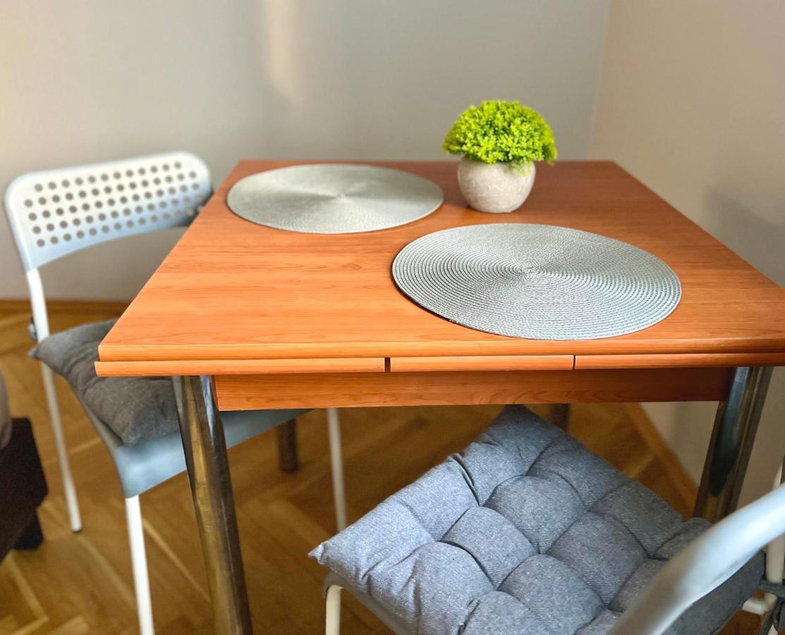 K22 Andersa 12 M Ratusz Arsenal Apartment Warsaw Luaran gambar