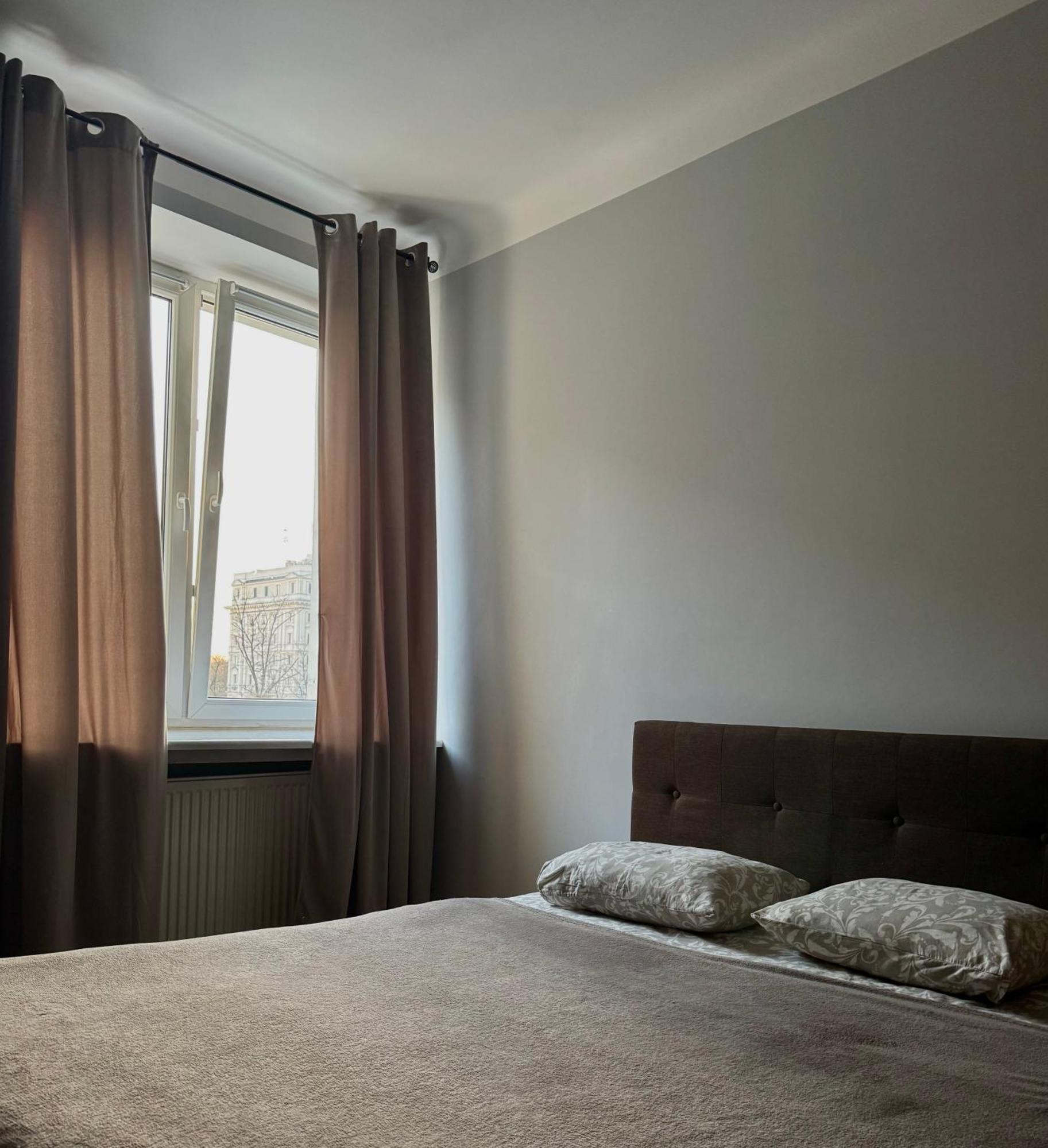 K22 Andersa 12 M Ratusz Arsenal Apartment Warsaw Luaran gambar